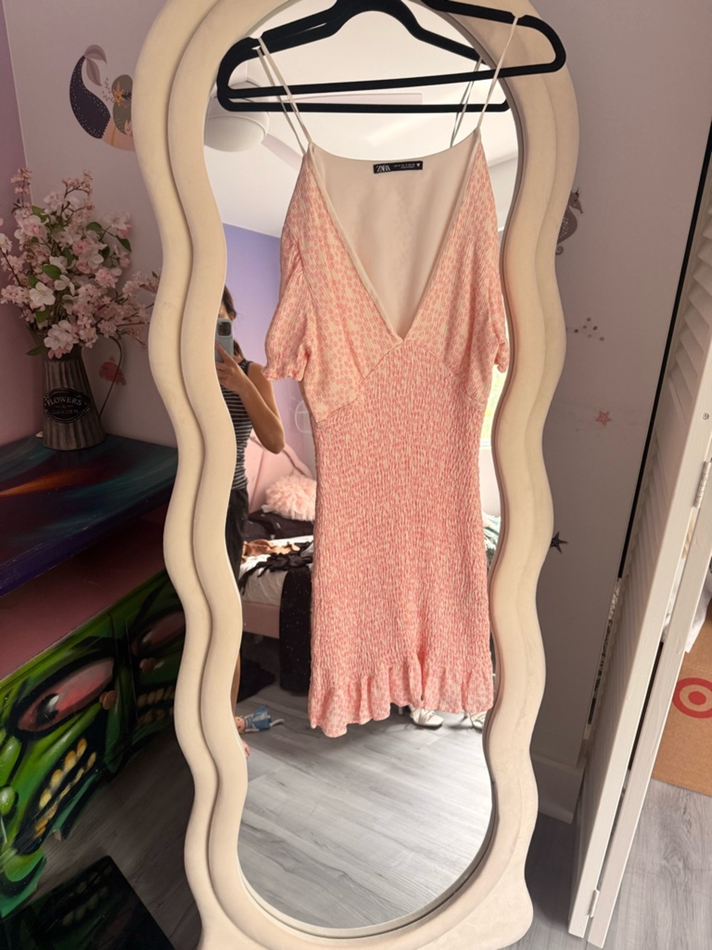 Zara smocked Blush Floral Shirred V-Neck Mini Dress - Picture 3 of 6